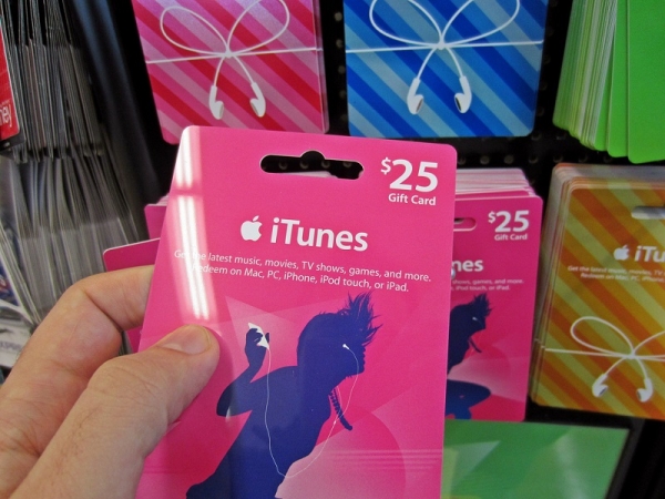 Screenshot of Apple Music now bug-free with the release of the iTunes 12.2.1 to rid of bugs issues of Apple Music